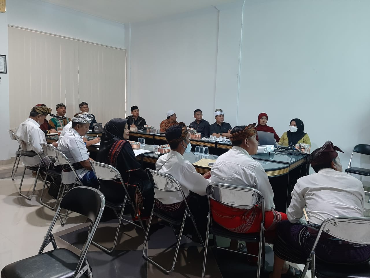 Rapat Perjanjian Kerjasama Daerah dengan Pemda Kabupaten Muna di Bidang Kerjasama Daerah, Sekretariat Daerah Kab. Lombok Timur (21-07-2022).